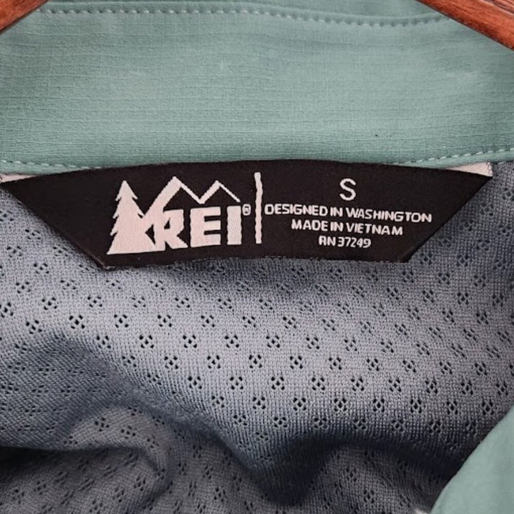 REI Women's Outdoor Shirt w/Roll Sleeves Size Small - Picture 5 of 5
